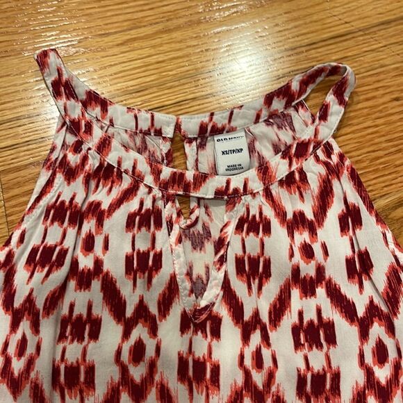 Old Navy White and Red Patterned Tank Top Blouse XS - Picture 2 of 5